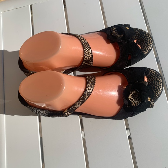 BeautiFeel black suede and cream leather sandals size 7 (European 38) - Picture 2 of 15